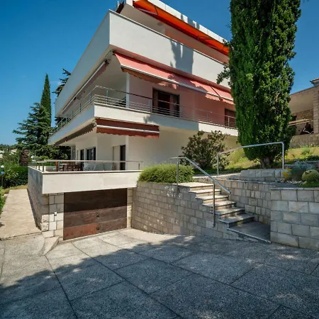 Apartment Bila Kuca.3 Trogir